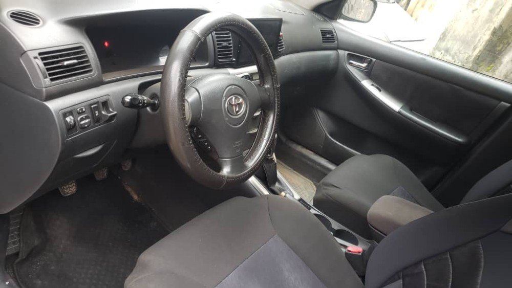 toyota Corolla 2005 – Excellente Condition, Prête à Partir !